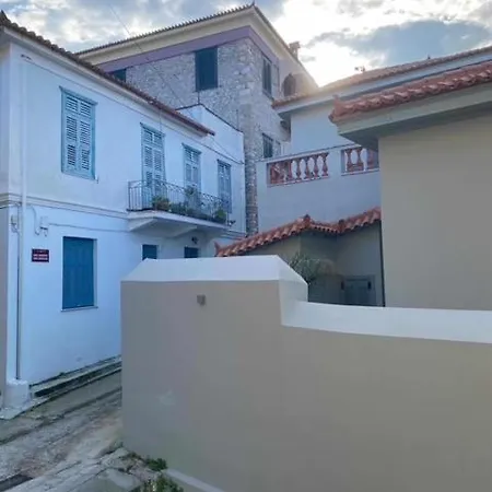 Nafpliou Chora, 1840 Seafront Mansion, Old Town * Nauplia