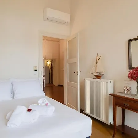 Nafpliou Chora, 1840 Seafront Mansion, Old Town Apartamento