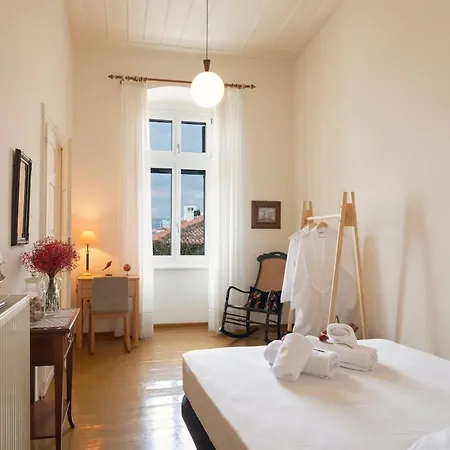Nafpliou Chora, 1840 Seafront Mansion, Old Town Apartamento